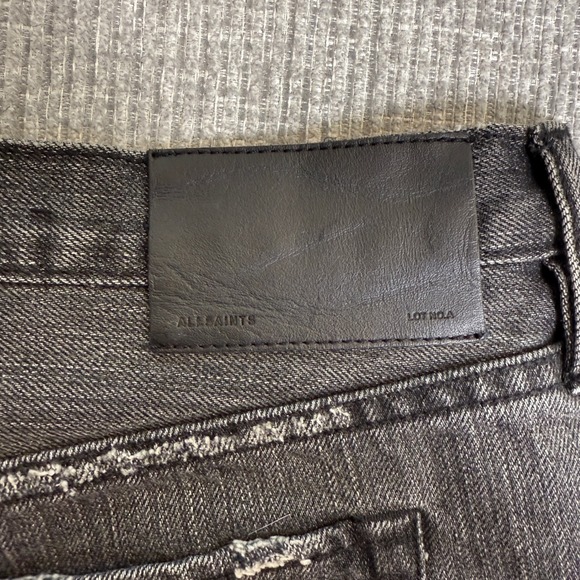 All Saints Kari Boy's Baggy Denim Shorts Sz 29 34 Distressed Gray Grunge Raw Hem - Picture 9 of 12